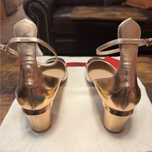 Valentino Garavani patent leather pumps - Picture 2 of 8